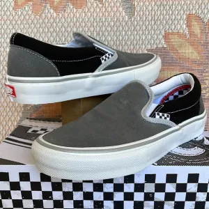 Vans WMNS Skate Slip-OnReflective Black/GreyVN0A5FCAN42Sneakers