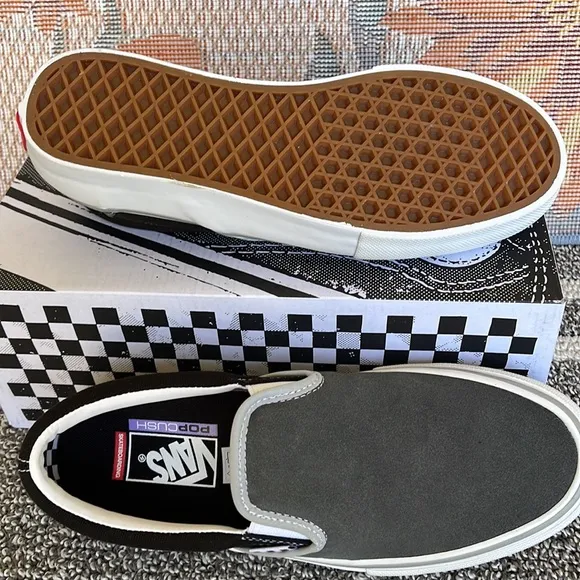 Vans WMNS Skate Slip-OnReflective Black/GreyVN0A5FCAN42Sneakers