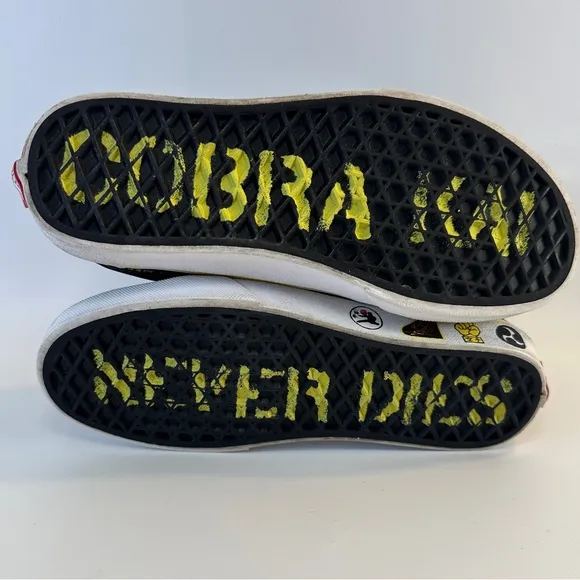 VANS X Cobra Kai Dojo Karate Kid Old Skool Sneakers Mens 4 Women’s 5.5