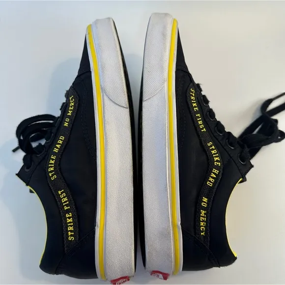 VANS X Cobra Kai Dojo Karate Kid Old Skool Sneakers Mens 4 Women’s 5.5
