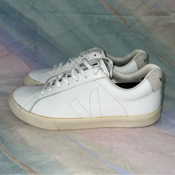 Veja Esplar Leather Sneaker Women’s Size 9 white shoes