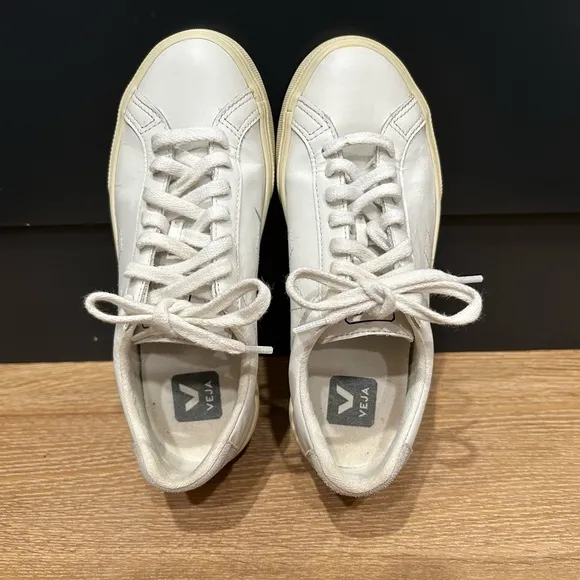 Veja Esplar women’s size 5