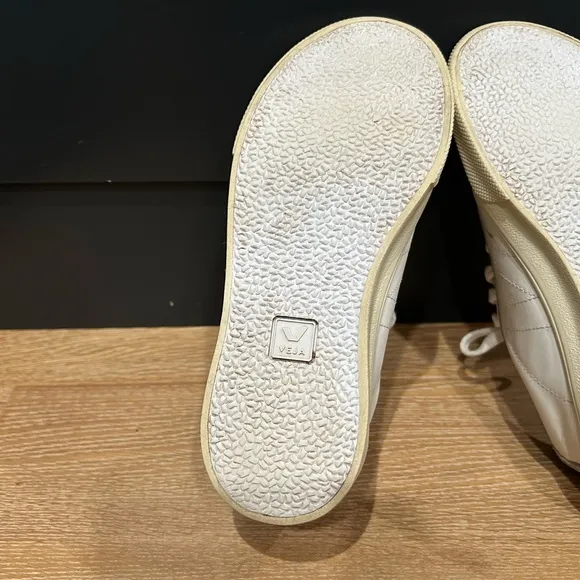 Veja Esplar women’s size 5