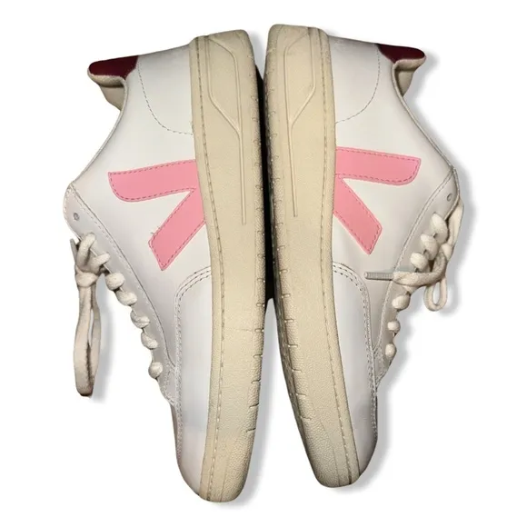 Veja Leather V-12 Lace-Up Sneakers in White with Pink Accents Size 37 Wo…