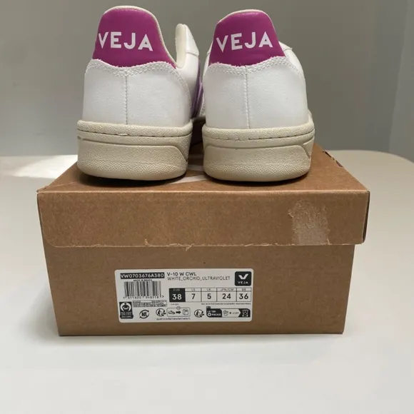 Veja V-10 CWL Sneaker White/Orchid/Ultraviolet 37EU/6US, 38EU/7US, 39EU/8US NIB
