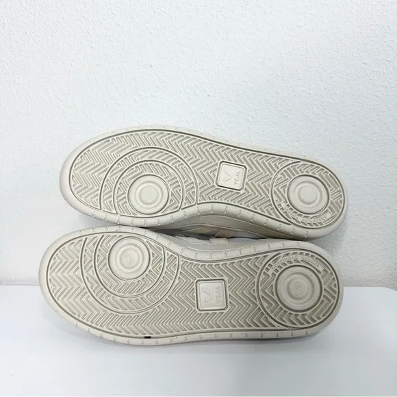 Veja V-12 Women’s Sneakers