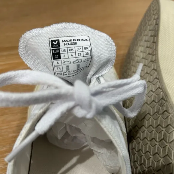 Veja Watta Bicolor women’s size 6