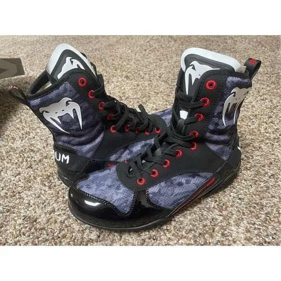 Venum Elite Boxing Lace Up Shoes Dark Camo Men’s Size 7 Brand New with Box