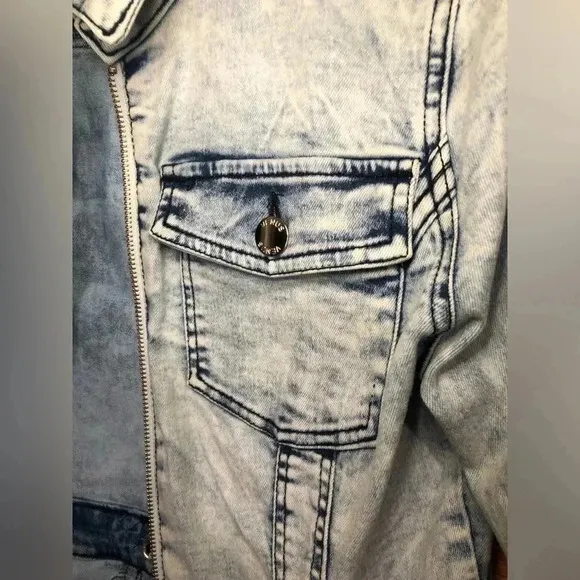 VENUS Women’s Jean Jacket