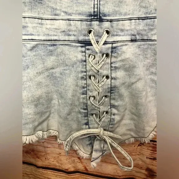 VENUS Women’s Jean Jacket