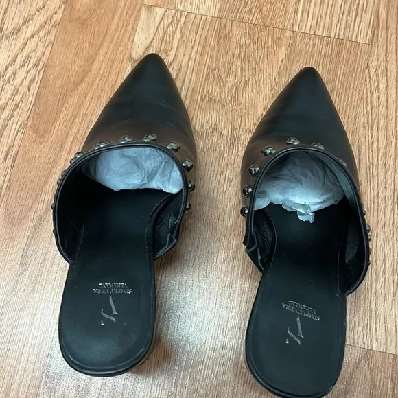 Vera Wang woman shoes