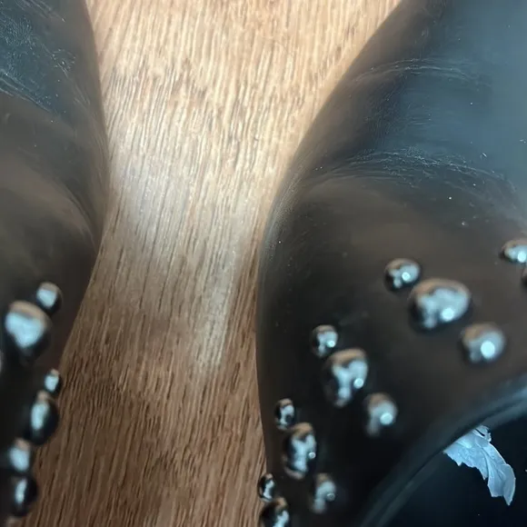 Vera Wang woman shoes