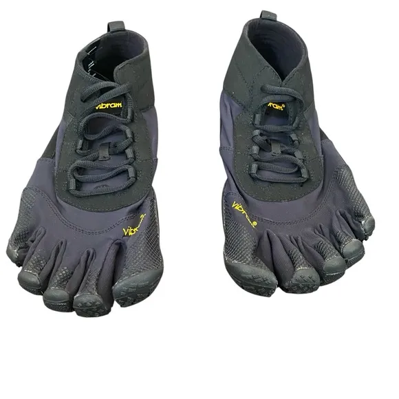 Vibram fivefingers black lace up shoes men’s size 11.5