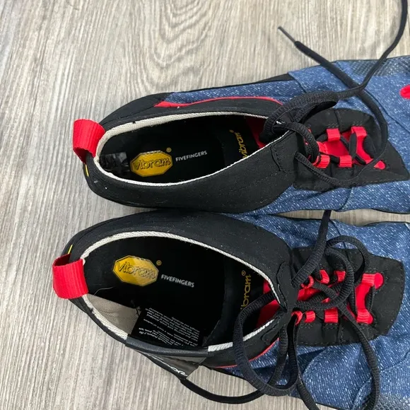 Vibrams V Trek Five Fingers Men Shoes size 13-14 New Without Box