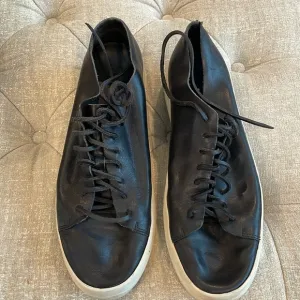 Vince men’s shoes 11‎