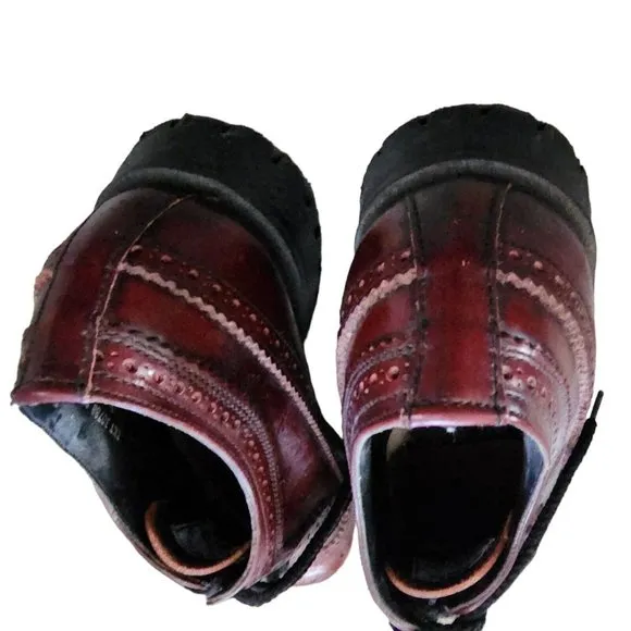 Vintage London Underground Red Shoes Wingtip UK 5, Mens US 6, Womens US 7