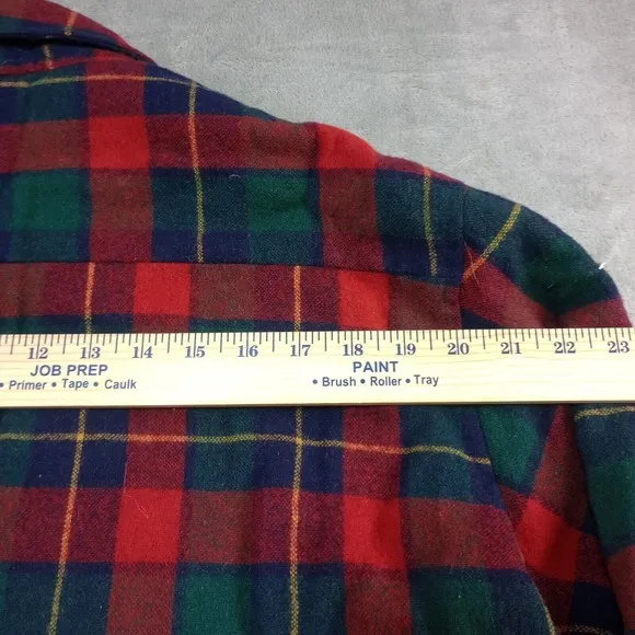 Vintage Shirt Jacket Shacket XL Red Tartan Plaid Quilt Lined Single Needle Heavy