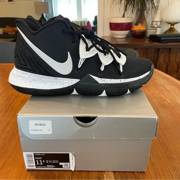 VNDS!  Men’s Nike Kyrie 5!  Size 11.5