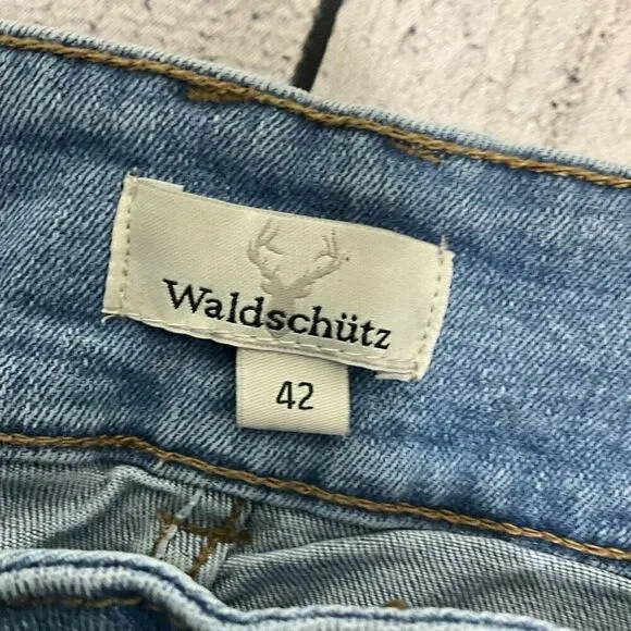 WALDSCHUTZ Jean Shorts