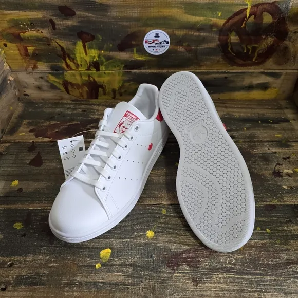 Women adidas athletic shoes size 8.5, 9‎ new
