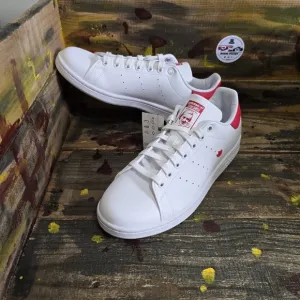 Women adidas athletic shoes size 8.5, 9‎ new