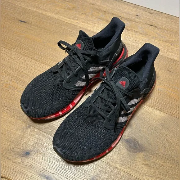 Women’s 9/men’s 7.5 Adidas Ultraboost