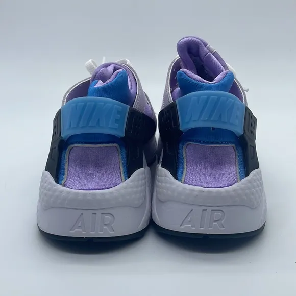Women’s Air Huarache Purple/Blue/White/ Black DZ5207-500 USED Size 9.5