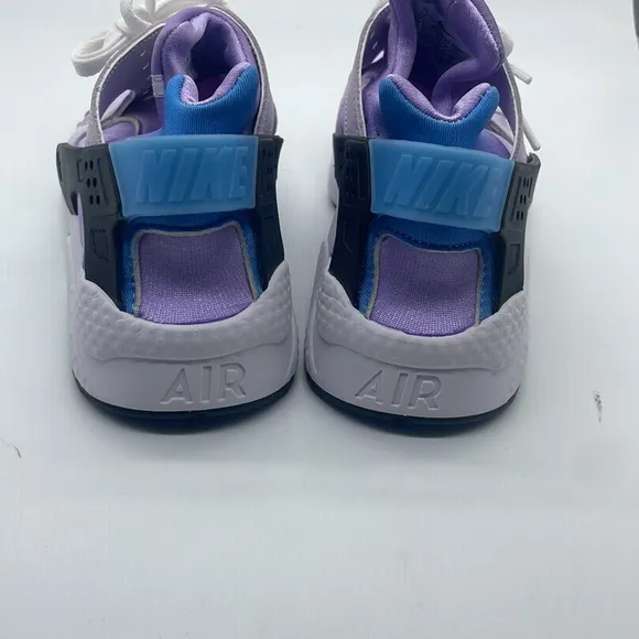 Women’s Air Huarache Purple/Blue/White/ Black DZ5207-500 USED Size 9.5