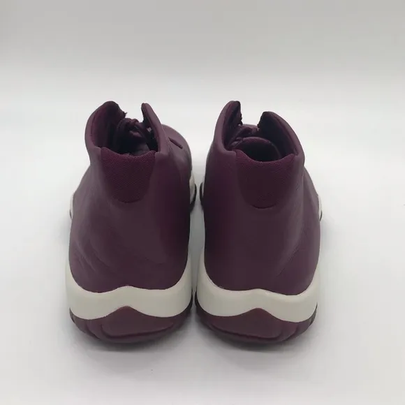 Women’s Air Jordan Future Bordeaux Shoes Size 8.5