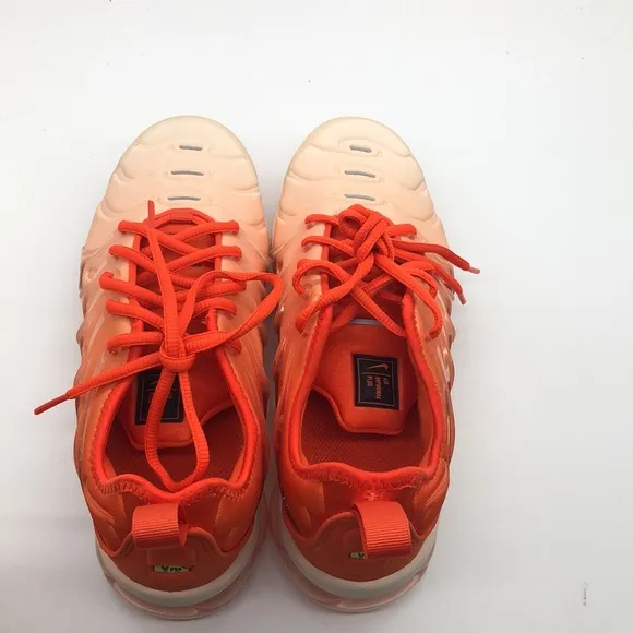 Women’s Air Vapor Max Orange/White DQ8588-800 NWOB