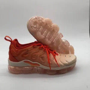 Women’s Air Vapor Max Orange/White DQ8588-800 NWOB