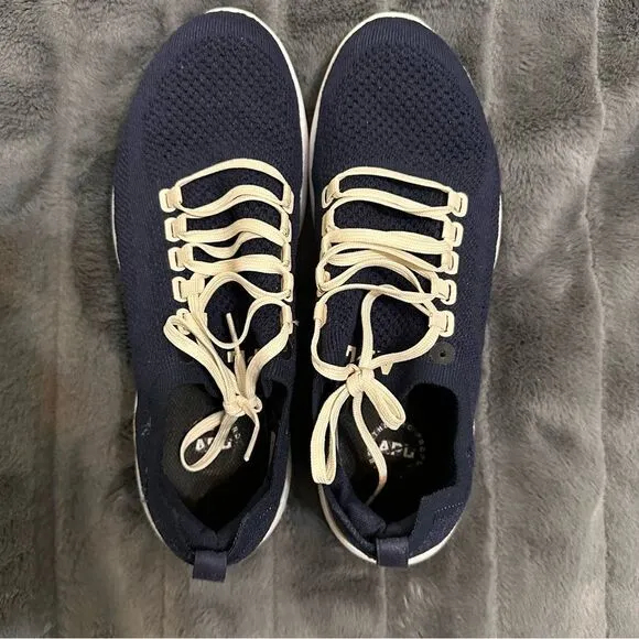 Women’s APL Techloom Breeze Navy Shoes 9.5