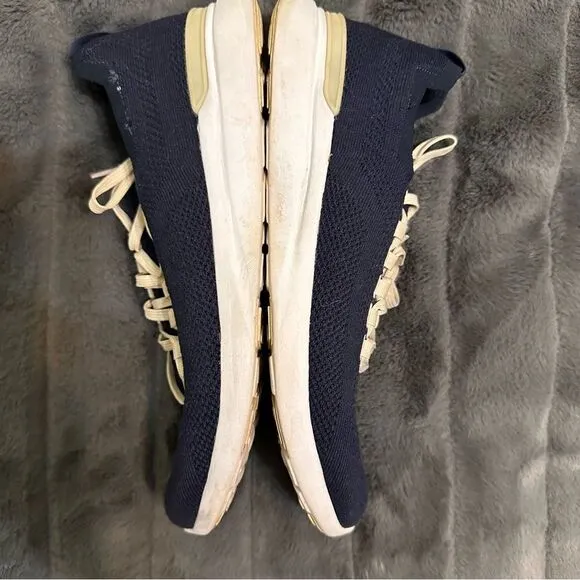 Women’s APL Techloom Breeze Navy Shoes 9.5