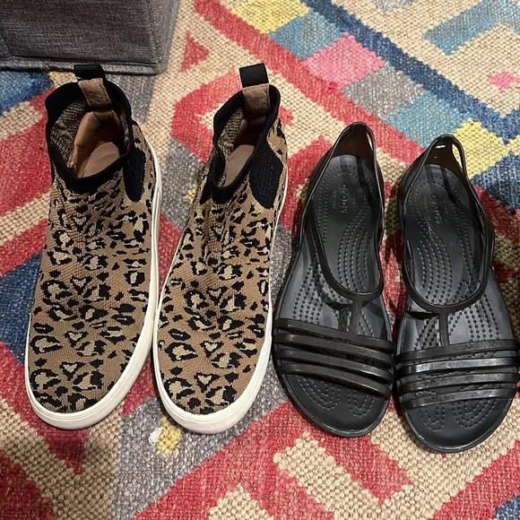 Women’s Assorted Shoes/TomsBooties Size 6- 5 pairs Lot