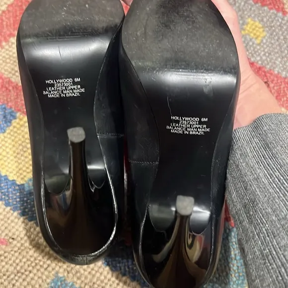 Women’s Assorted Shoes/TomsBooties Size 6- 5 pairs Lot