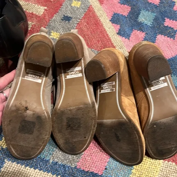 Women’s Assorted Shoes/TomsBooties Size 6- 5 pairs Lot