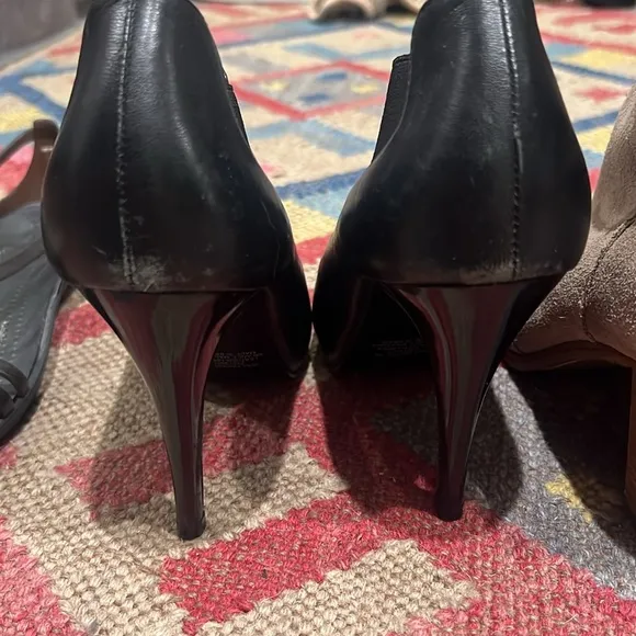 Women’s Assorted Shoes/TomsBooties Size 6- 5 pairs Lot