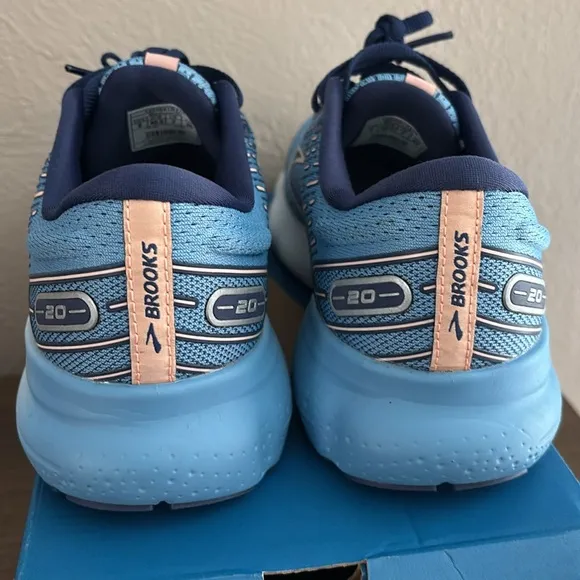 Women’s Brooks Glycerin 20 Running Shoes, Blue, Size 9