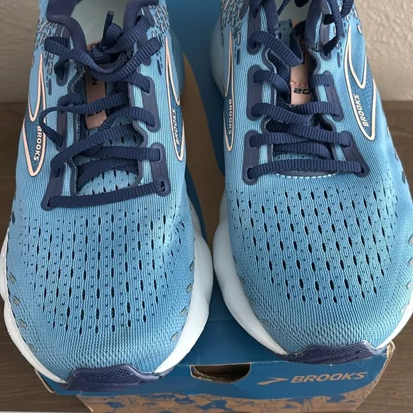 Women’s Brooks Glycerin 20 Running Shoes, Blue, Size 9