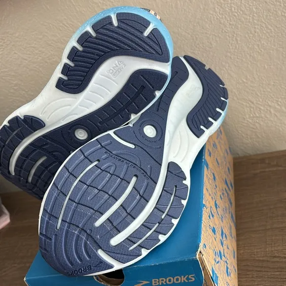 Women’s Brooks Glycerin 20 Running Shoes, Blue, Size 9