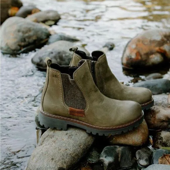 Women’s Josef Seibel  Marta 03 Chelsea Boot shoes Olive size 5.5 (36)