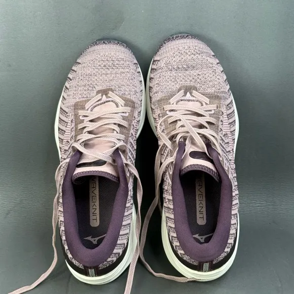 Women’s Mizuno Wave Rider 24 Waveknit 'Purple Pink' athletic shoes size 11.5
