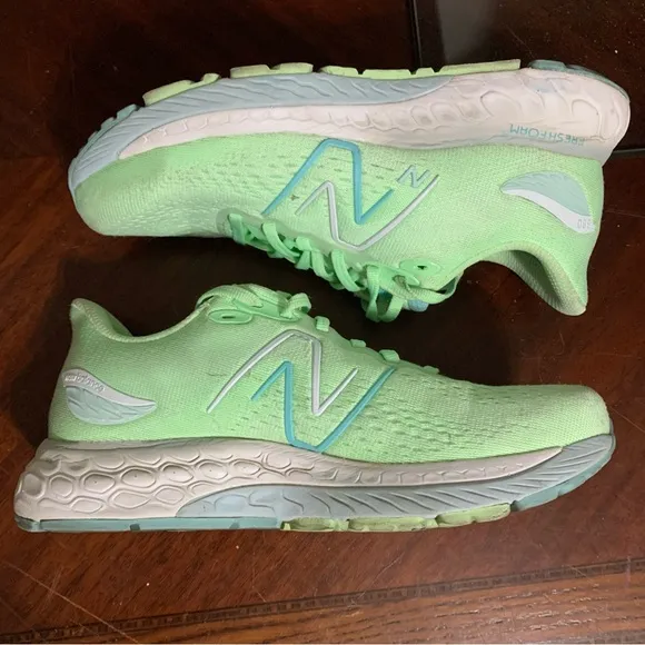 Women’s New Balance Hoka Bondi Foam Insole Running Shoes