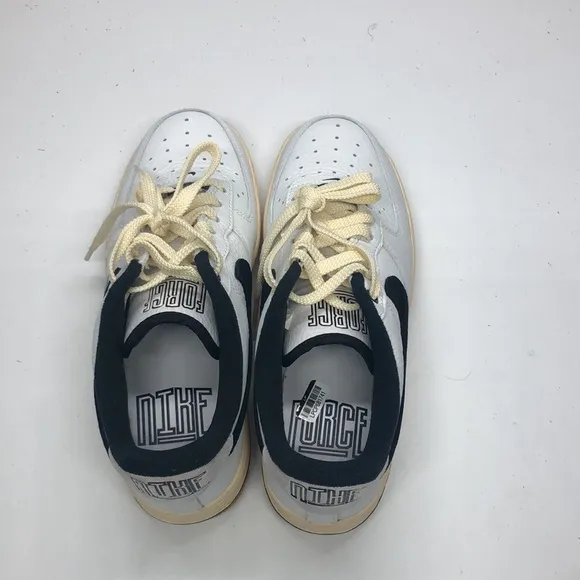 Women’s Nike AF1 ‘07 LX Black/White/Tan DR0148-101 USED Size 8