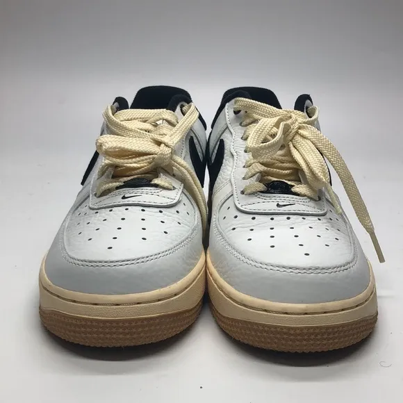 Women’s Nike AF1 ‘07 LX Black/White/Tan DR0148-101 USED Size 8