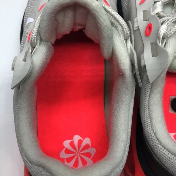 Women’s Nike Air Max 2021 White/Tan/Red DH5103-002 USED Size 8