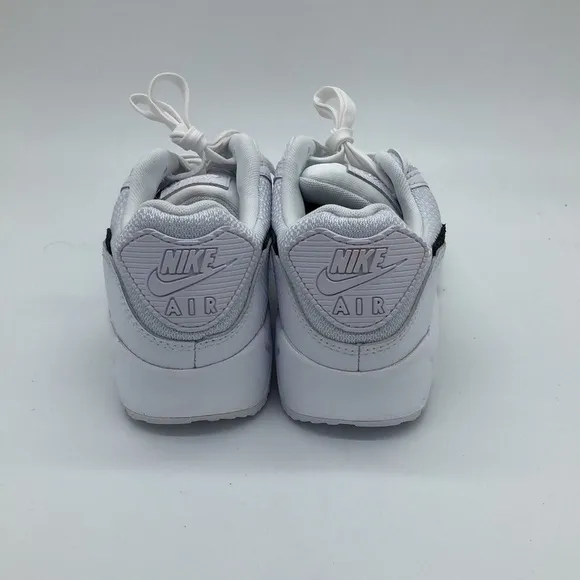 Women’s Nike Air Max 90 White Snakeskin White Black DZ5212-100 USED Sz6.5