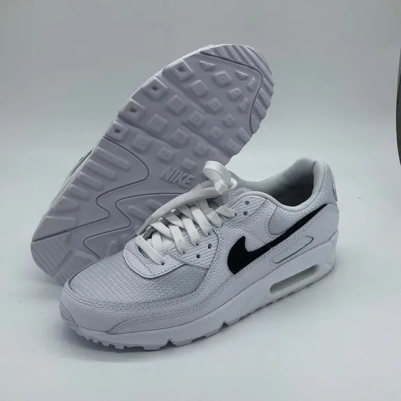 Women’s Nike Air Max 90 White Snakeskin White Black DZ5212-100 USED Sz6.5