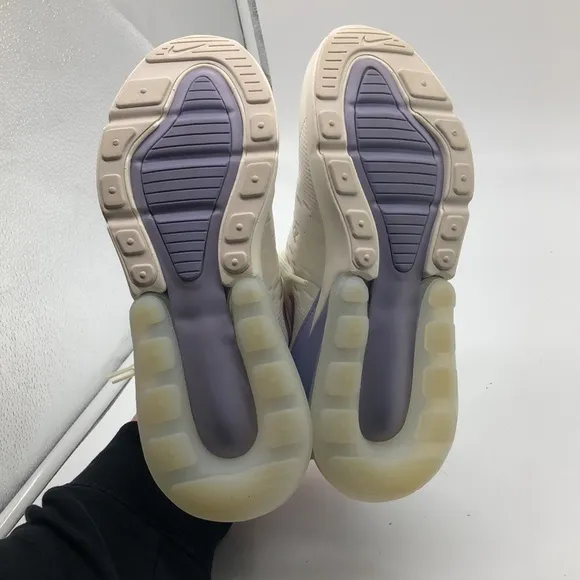 Women’s Nike AirMax 270 Purple/White FB2934-100 USED Size 5