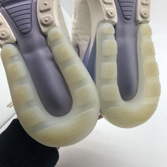 Women’s Nike AirMax 270 Purple/White FB2934-100 USED Size 5